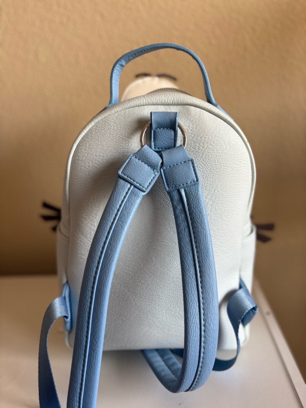 Loungefly Olaf Backpack - Picture 2 of 3